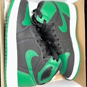 Jordan 1 Retro High Pine Green Black